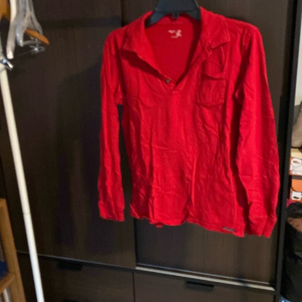 Gap shirt